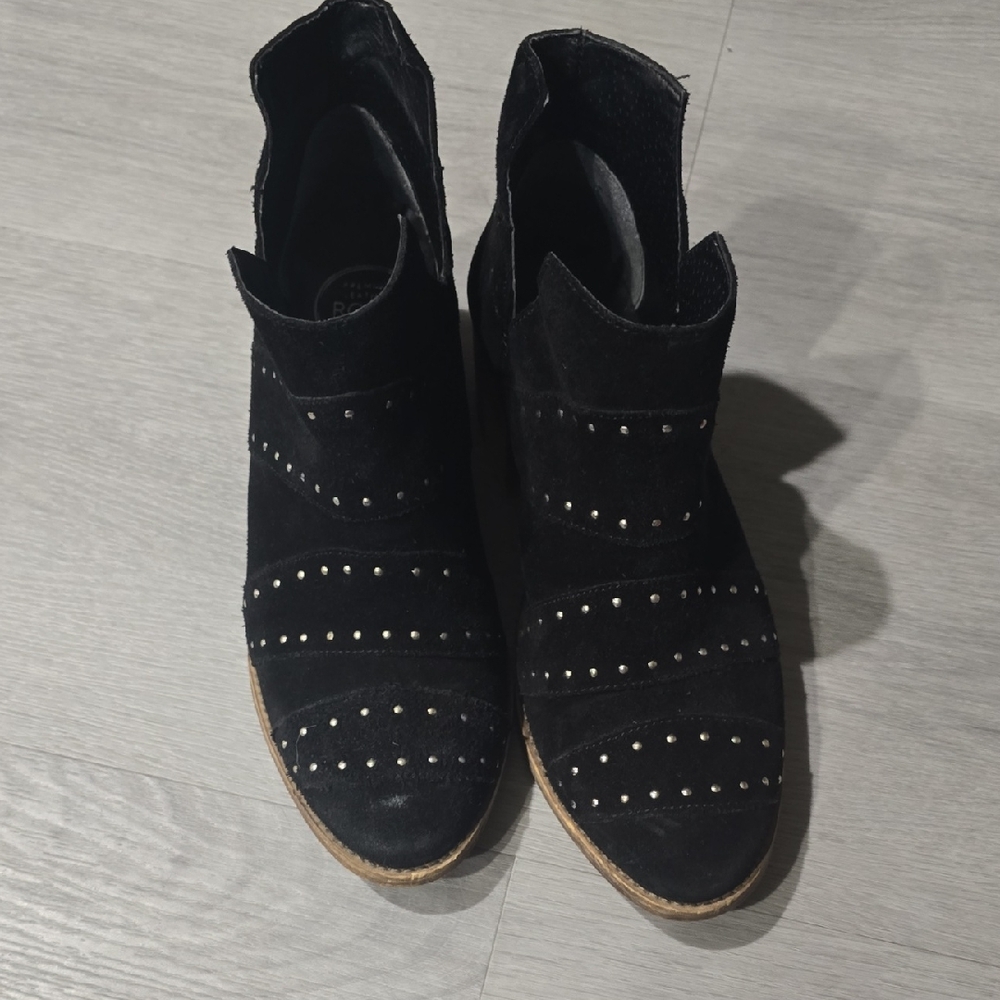 Roxy Black Suede Studded Ankle Boots
